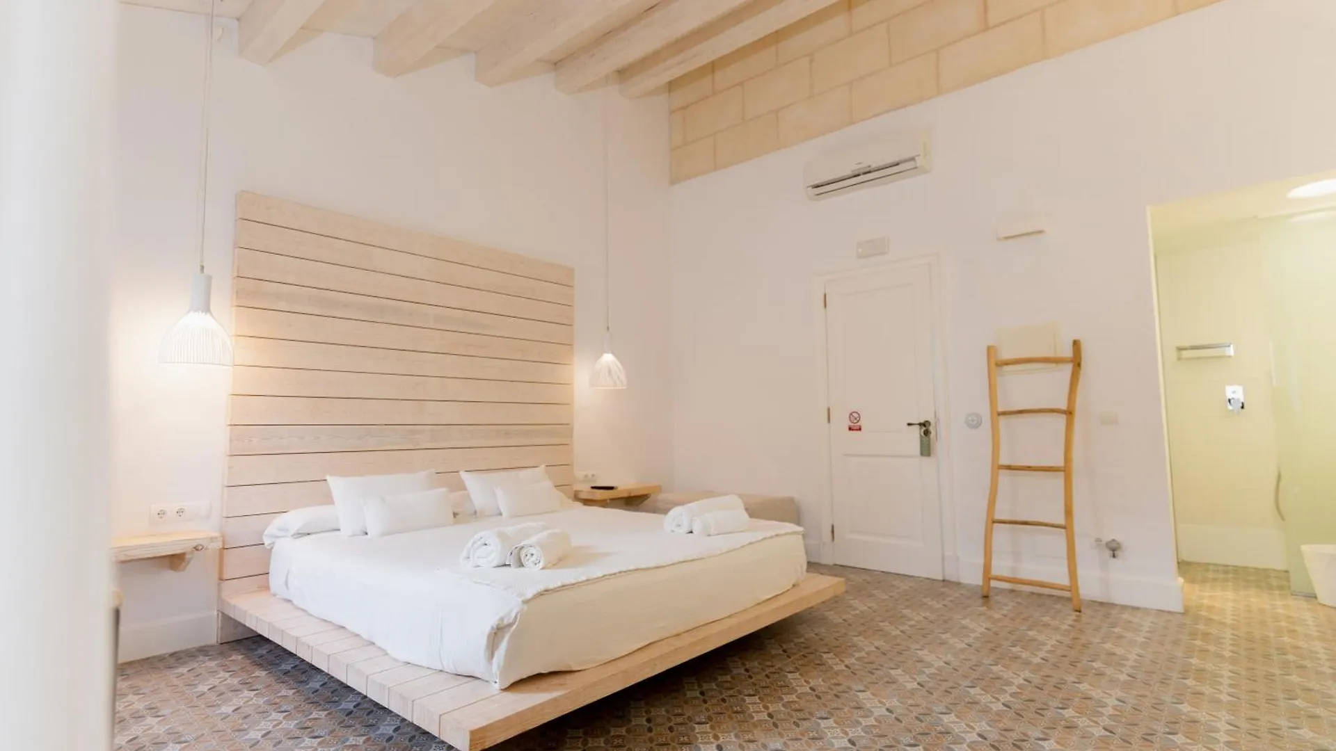 Can Roca Nou Hotel